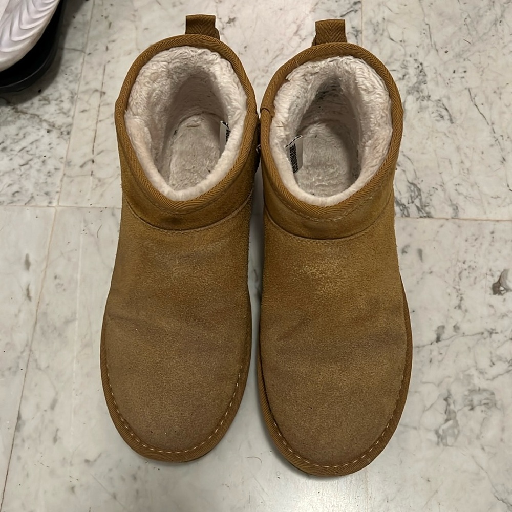 Cushionaire Hip-3 Suede ankle boots - Tan, Size 10